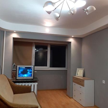 бульвар Перова 25, ТРЦ Квадрат, Skymall, Блокбастер Киев Экстерьер фото