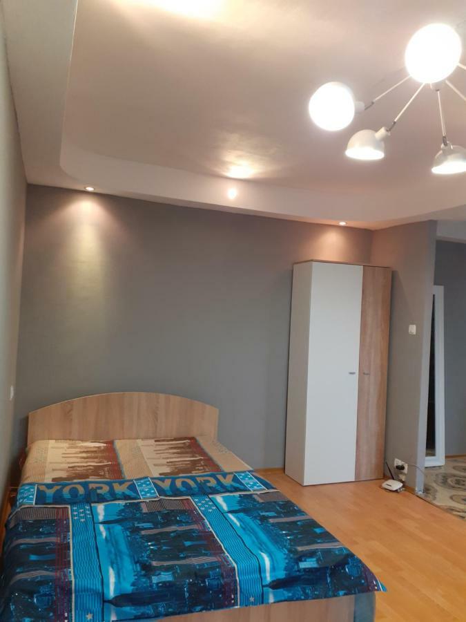 бульвар Перова 25, ТРЦ Квадрат, Skymall, Блокбастер Киев Экстерьер фото
